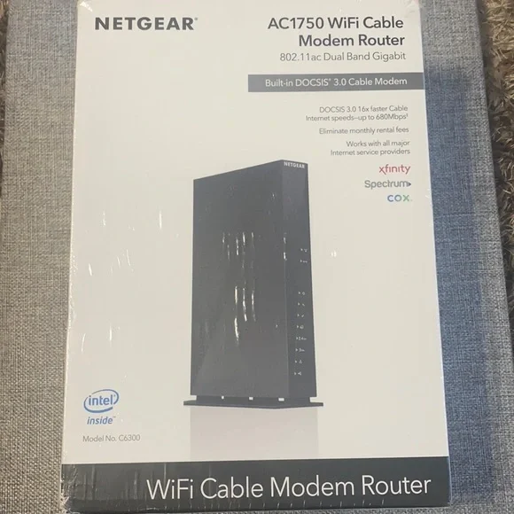 NETGEAR WiFi Cable Modem Router - Picture 1 of 4